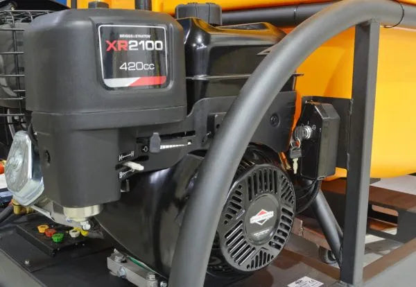 Premium benzínový vysokotlakový čistič GP1000, s motorem Briggs&Stratton, 13 HP, 4000 PSI/ 275 bar, s nádrží na vodu 1000L