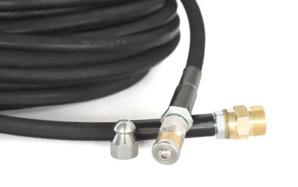 Gumová hadice na čištění kanalizací připojení: 1/4″ M22x1,5-F1/4″, max. tlak 275 bar, vstupní teplota max. 60°C