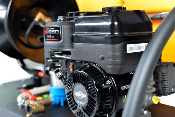 Premium benzínový vysokotlakový čistič GP500, s motorem Briggs&Stratton, 6.5 HP, 3200 PSI/ 220 bar, s nádrží na vodu 500L